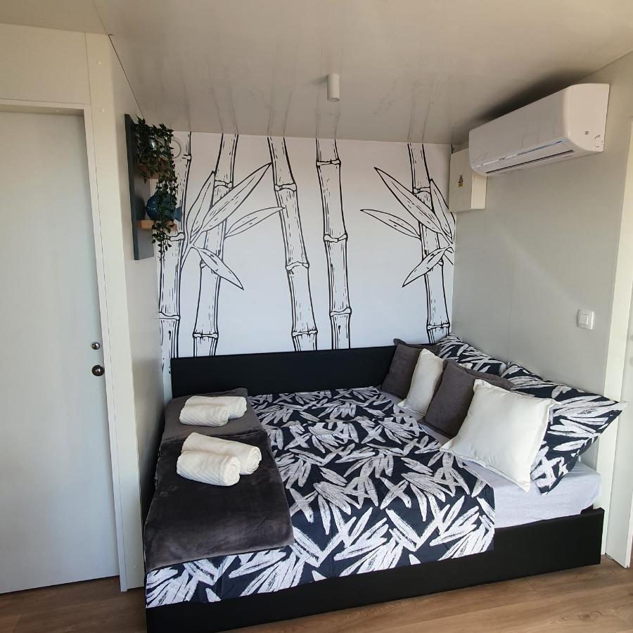Mobile Home Sunflower - Селце Экстерьер фото